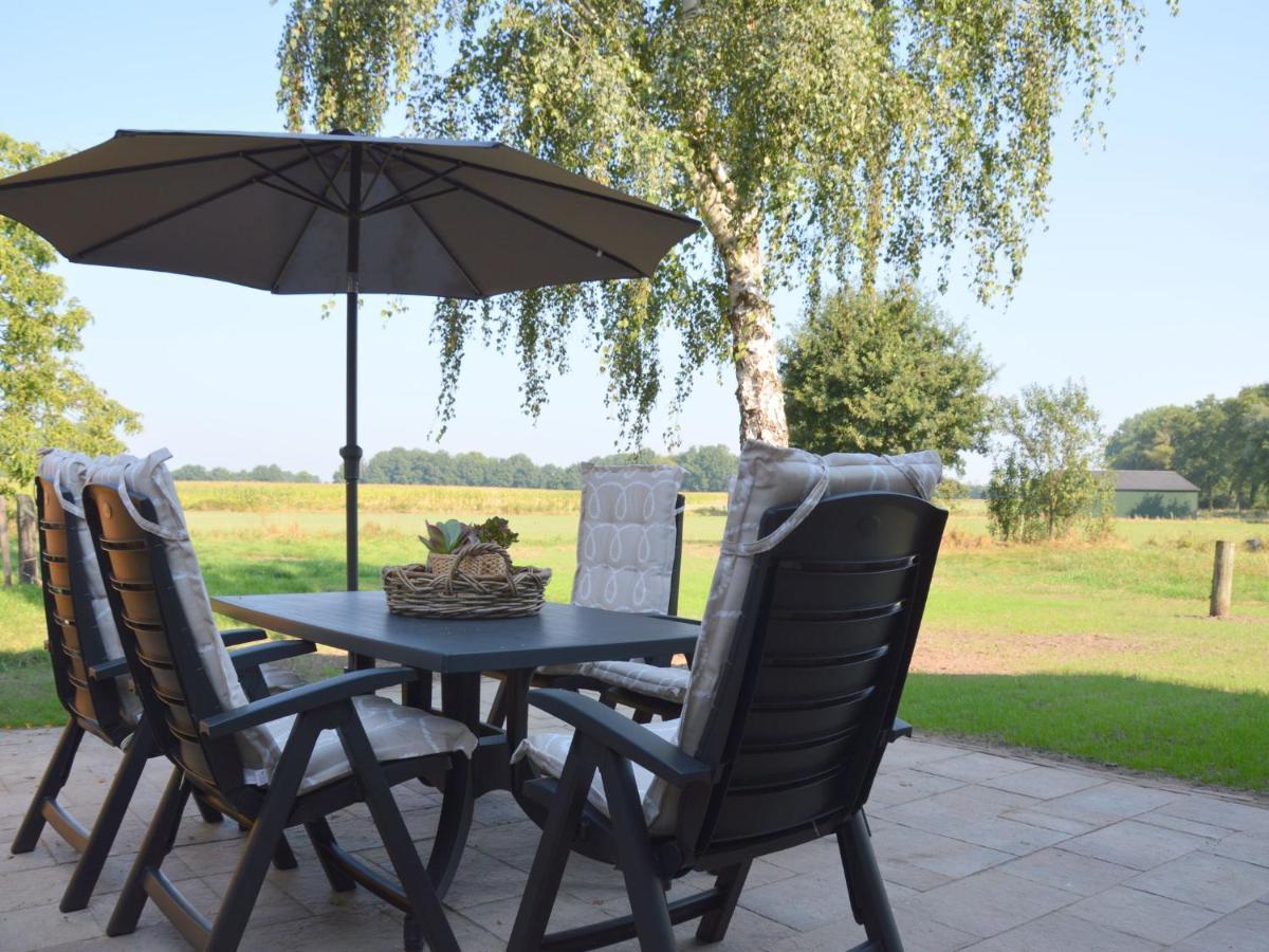 Authentic Holiday Home With View Geesteren  Exterior photo